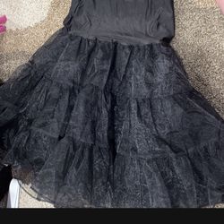 Black Petticoat 