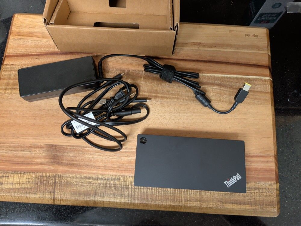 Lenovo ThinkPad USB-C DOCK GEN2