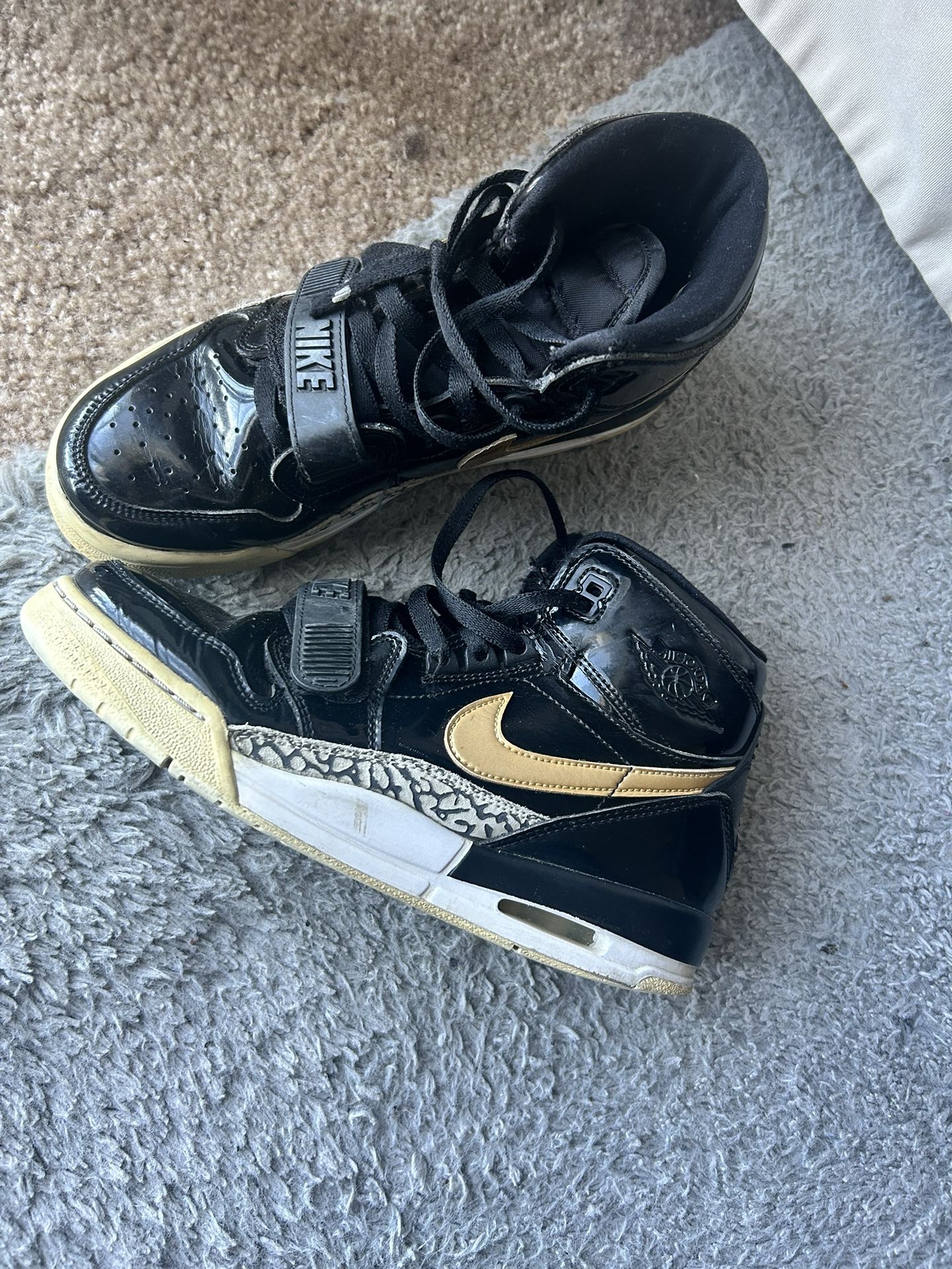 Jordan Legacy 312 Black Gold Patent