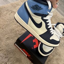 Air Jordan 1 Obsidian