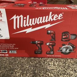 $718 VALUE!!  NOW ONLY $425. !!  BRAND NEW FACTORY SEALED MILWAUKEE M18 9 PIECE POWER TOOL SET 🌋🔥🌋.   SAVE 💰💰💰