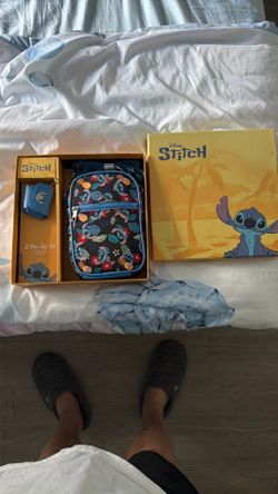 🔵 Disney Stitch 2-Piece Gift Set — Brand New!
