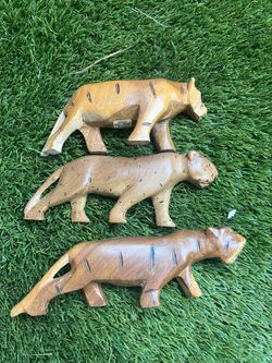wood statues