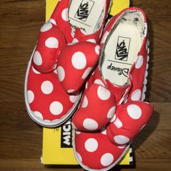 Vans Disney x Minnie Bow Slip On Size 1