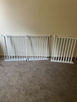 Regalo 192 inch Super Wide Adjustable Baby Gate and Play Yard