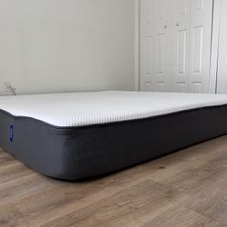 Casper King Size Foam Mattress - BASE BOX INCLUDED