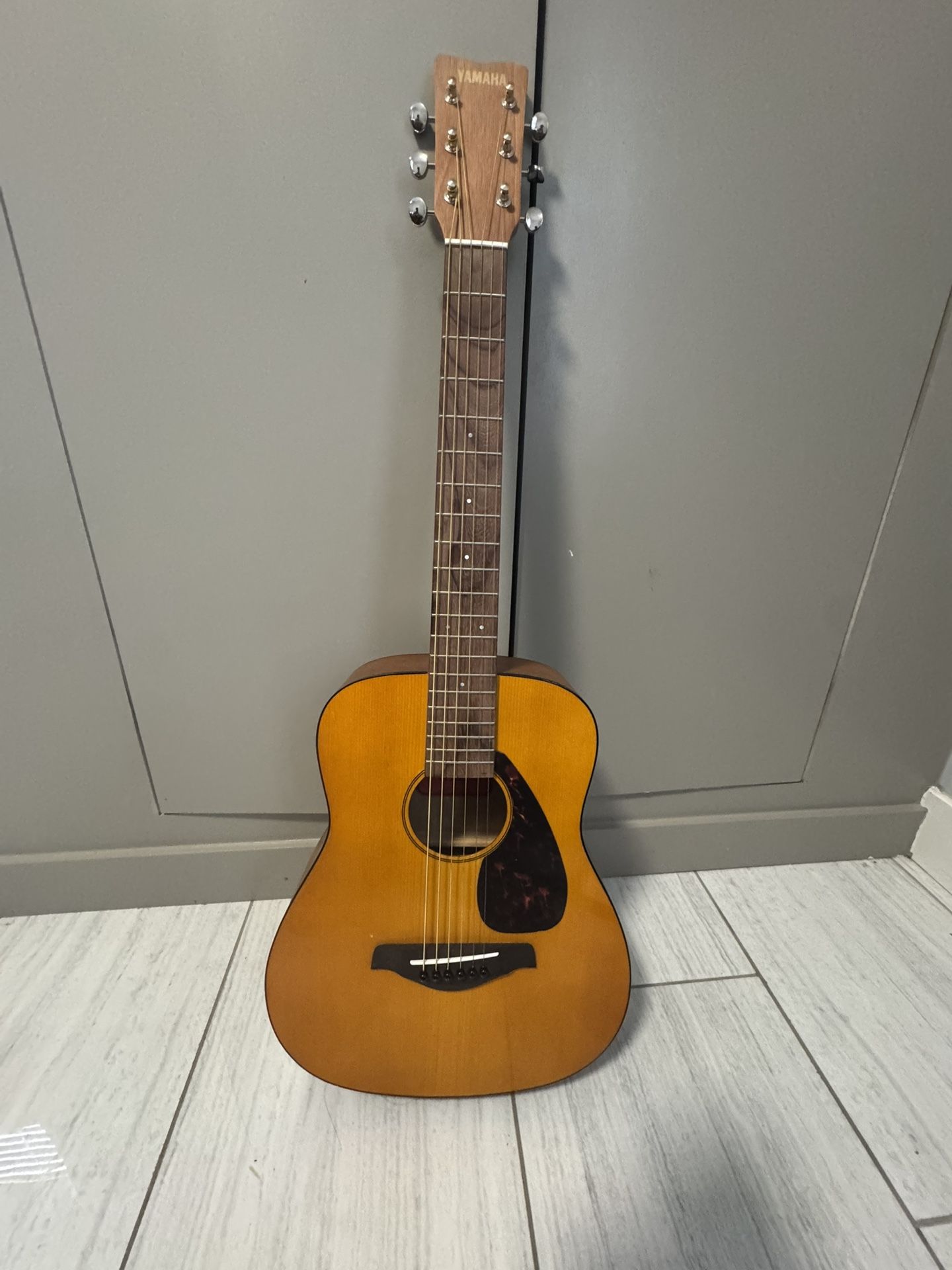 Yamaha Guitar