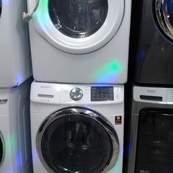 Samsung Washer And Gas Or Electric  Dryer Set For $680