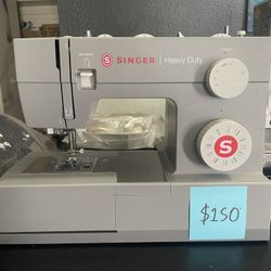 Singer Heavy Duty 4233 Sewing Machine NOW $115