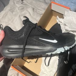Nike turf baseball shoes