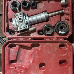 Max Punch, Knockout Kit.