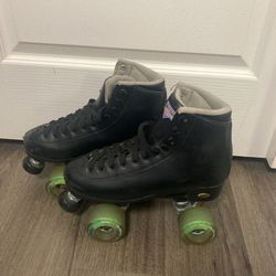 Roller Skates W Size 8