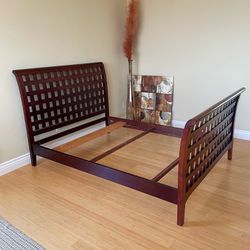 Modern Style Full Size Bed