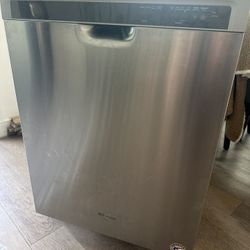 Whirlpool Dishwasher