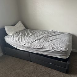 Twin size bed