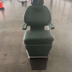 Tattoo/medical Chairs 