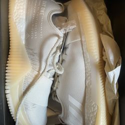 7.5 Women Adidas Crazy Train