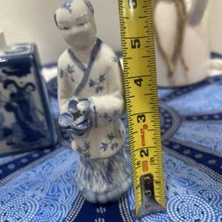 Vintage Chinese Blue And White Porcelain Wise Man Figurines