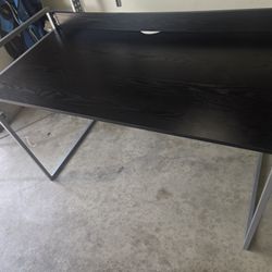 Black And Metal Desk No Damage Great Condition 