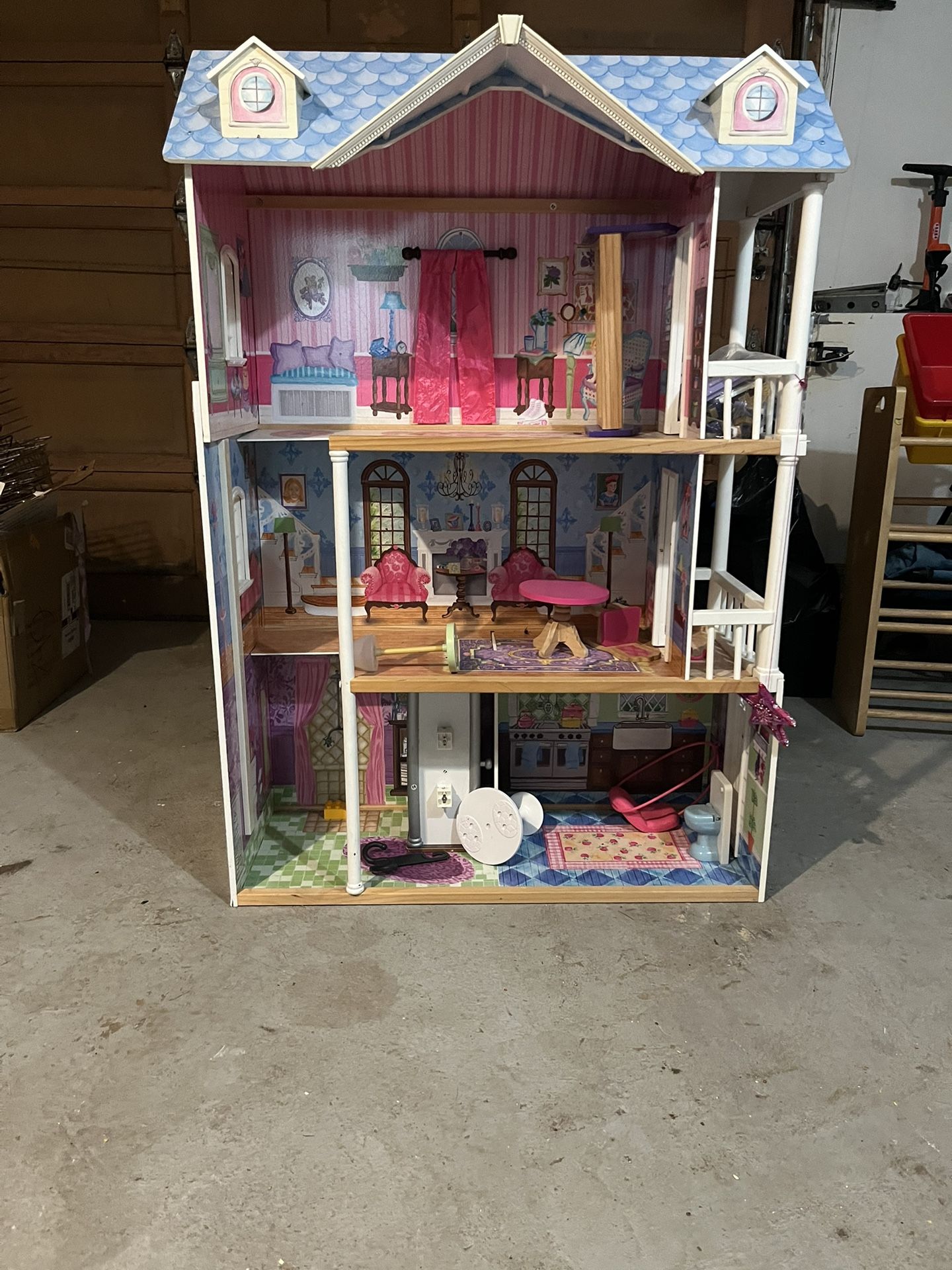 Vintage Doll House
