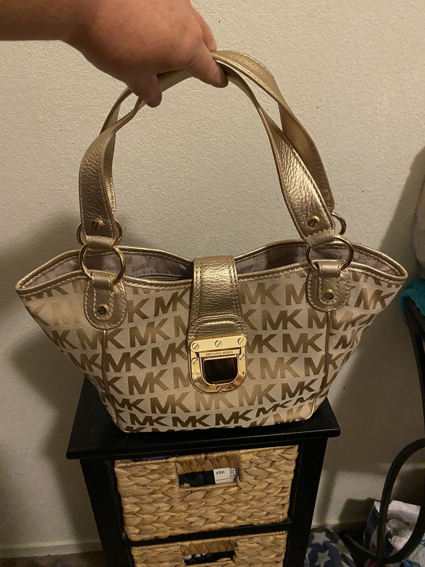 MICHAEL KORS