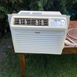 Haier HWR10XC6-T Window Air Conditioner10,000  BYU’s AC