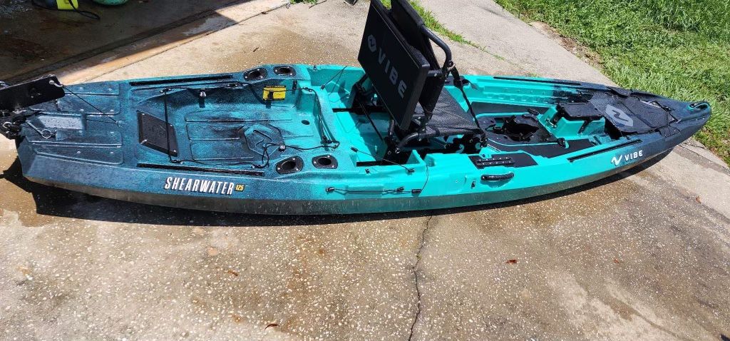 Caribbean Blue Vibe Shearwater 125 Fishing Kayak