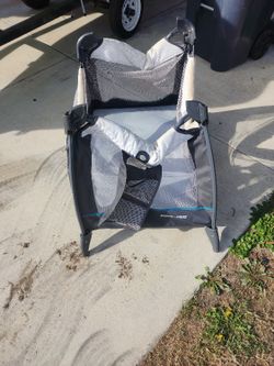 Graco pack n play with changing table