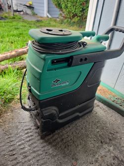 Carpet extractor