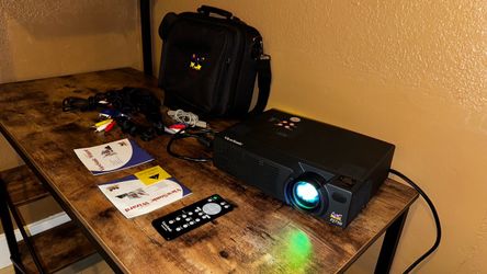 ViewSonic PJ750 DLP Projector with Accessories