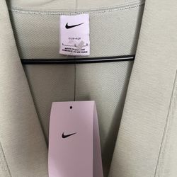 Nike Sweater 