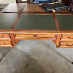 GRANGE STUNNING DESK 