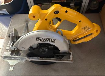 DeWalt DC390 6-1/2” (176 mm)18V Cordless Circular Saw   Tool only!