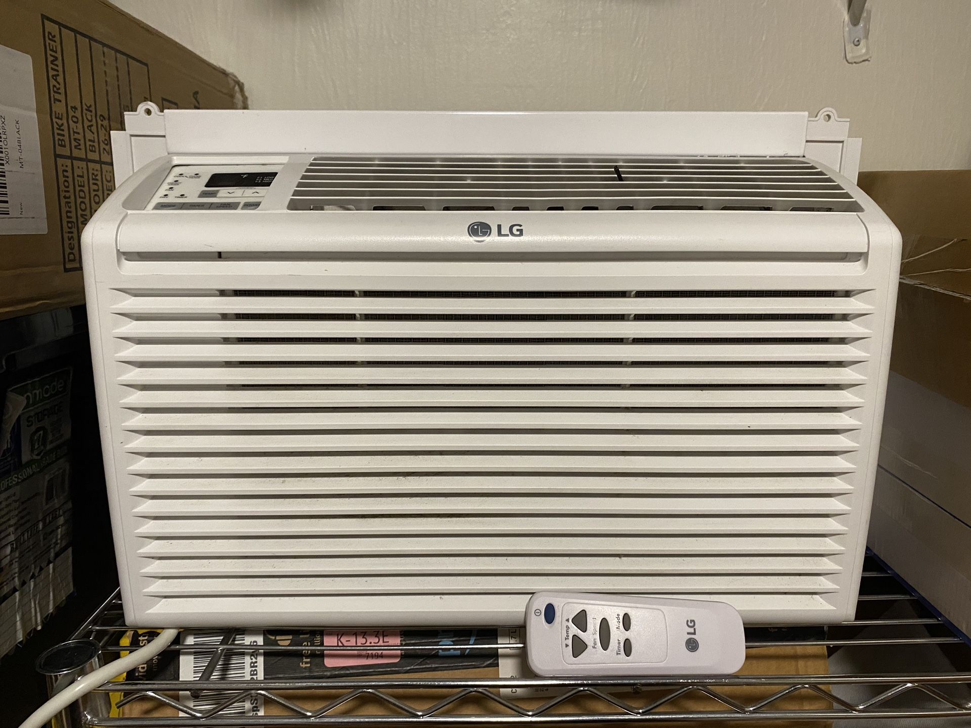 LG Air Conditioner With Remote Control