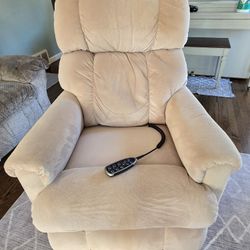 Lazy Boy Power Recliner, EXCELLENT Condition 