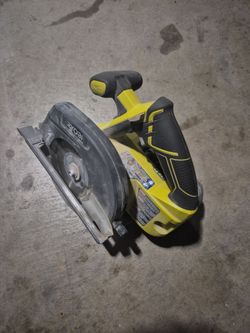 ONE+ 18V Cordless 5 1/2 in. Circular Saw + Battery