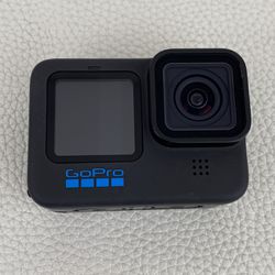 GoPro Vlogging Camera  Model : CPKG1