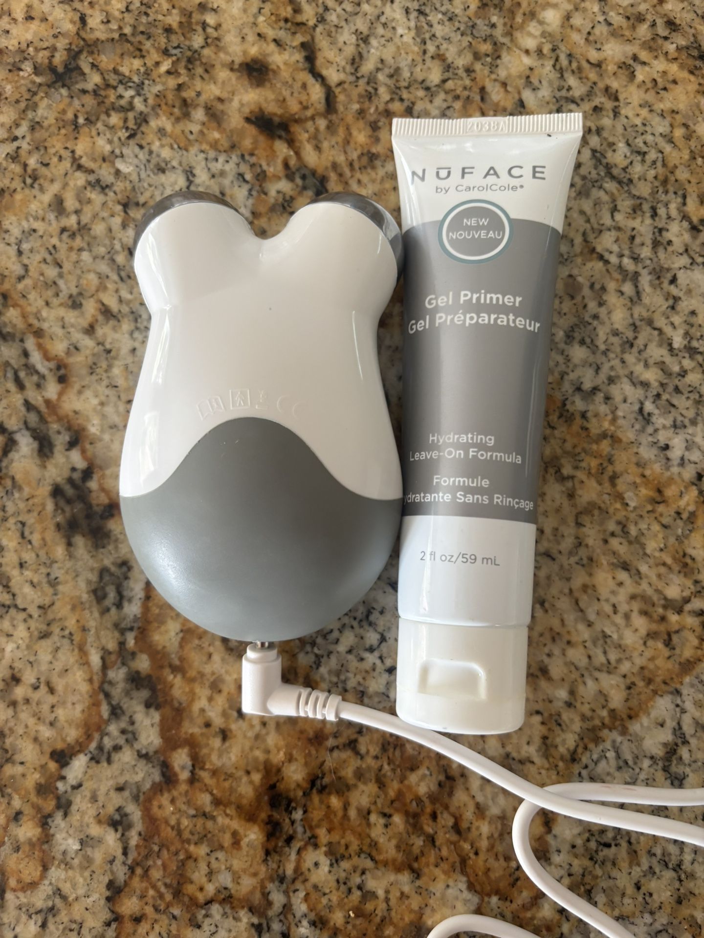 NuFACE Mini Facial Toning Device – Barely Used – Includes Gel & Charger
