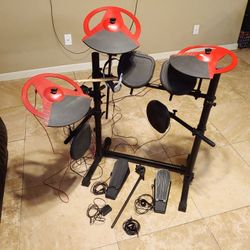 ddrum DD BETA XP Electronic Drum Set Black & Red

(AS IS)