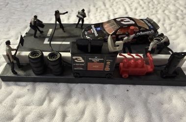 Vintage 1998 Hasbro Winners Circle NASCAR #3 Dale Earnhardt Pit Row Diorama