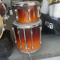 Tama Rockstar Tom’s And Bass Drum. 