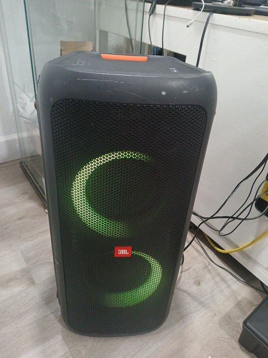 JBL PARTYBOX 200