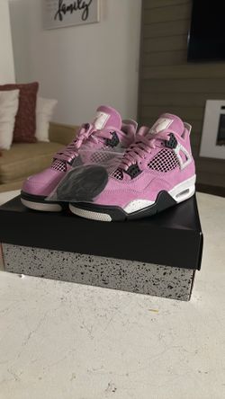 WMNS AIR JORDAN 4 RETRO