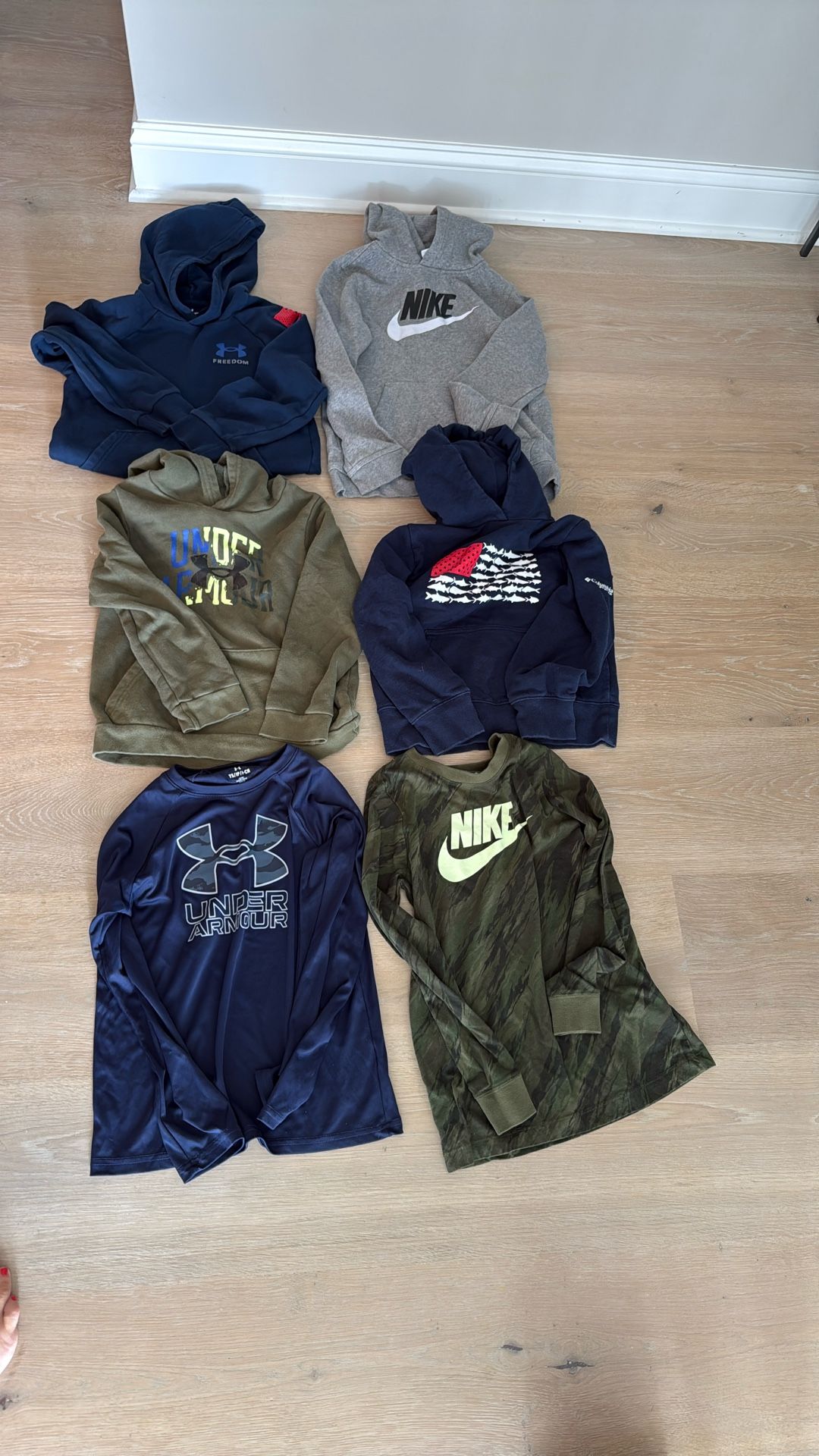 Boys Athletic Sweatshirts And Shirts- Small