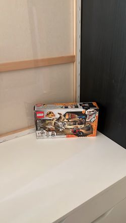 LEGO Jurassic World Atrociraptor Dinosaur: Bike Chase