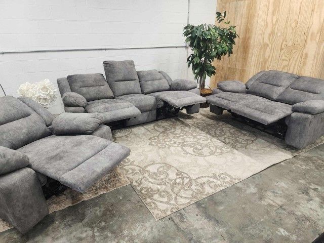 Stunning Power Reclining Set
Delivery Available