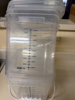 Clear Plastic Storage Containers with Lids 4.5L