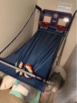 Pop-a-shot Basketball game