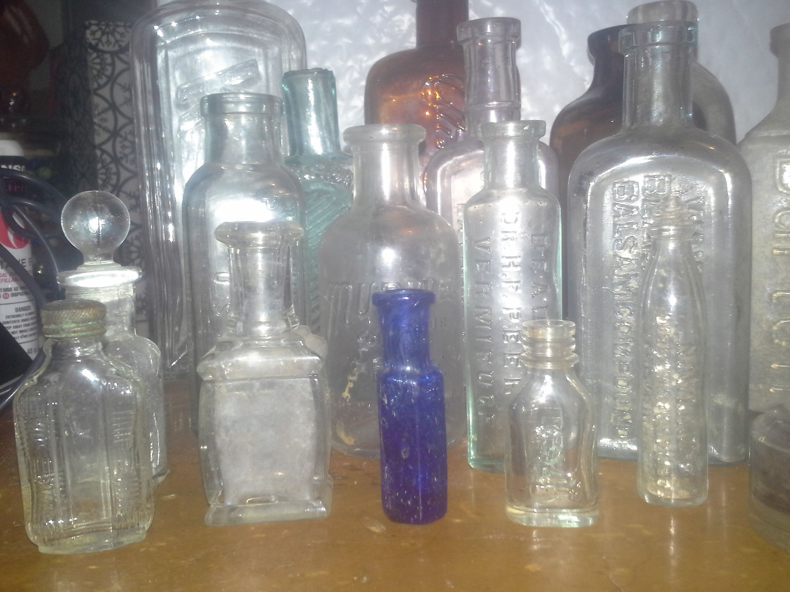 27 - Antique Bottles - Vintage Old bottles