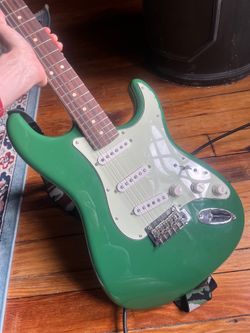 Fender Limited Edition Player II Stratocaster - Forest Green